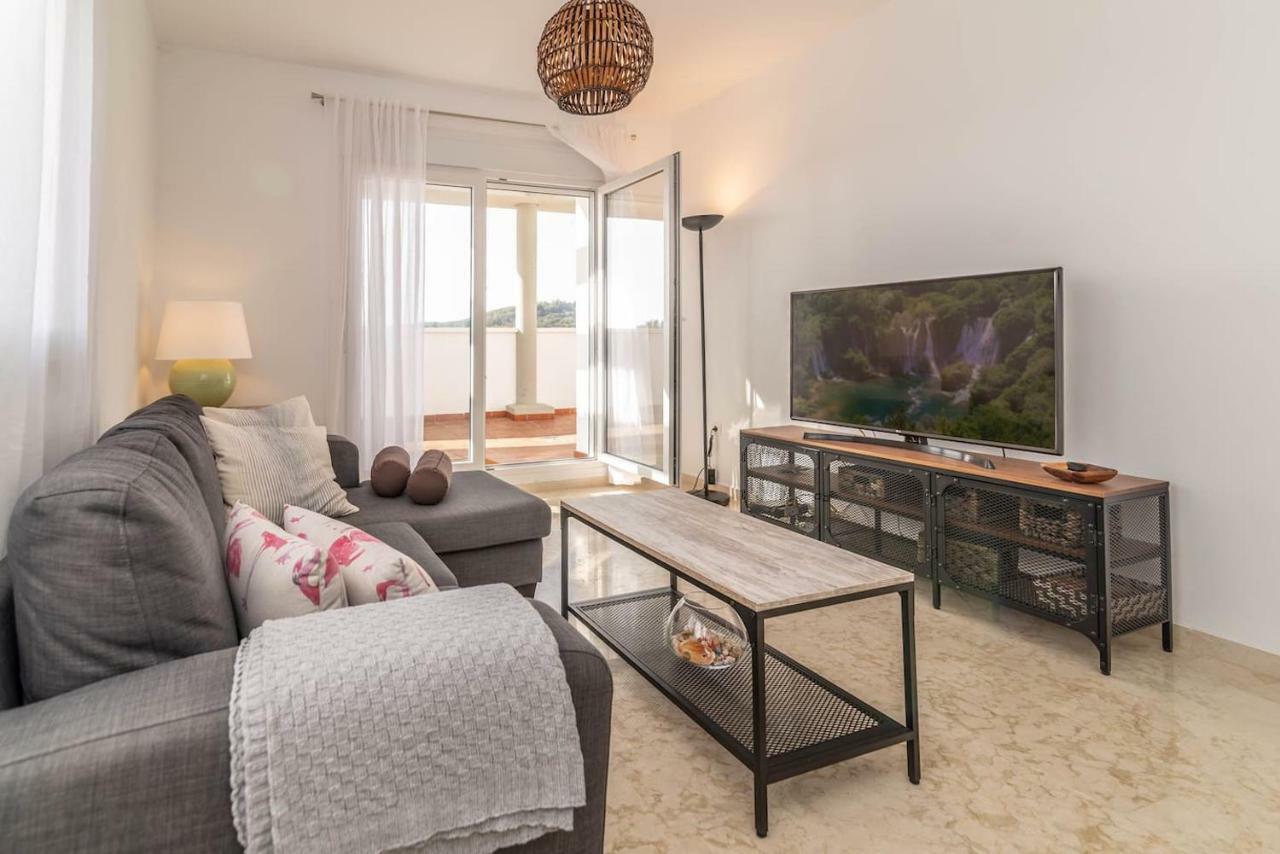 Апартаменти Recently Decorated 2Bdr Penthouse In Фуенхірола Екстер'єр фото